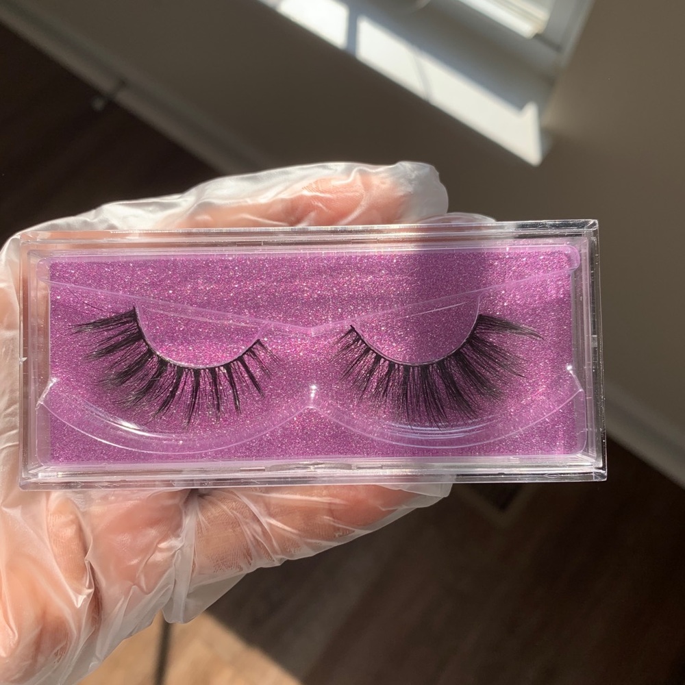 “Baddie” 100% Mink Eyelashes